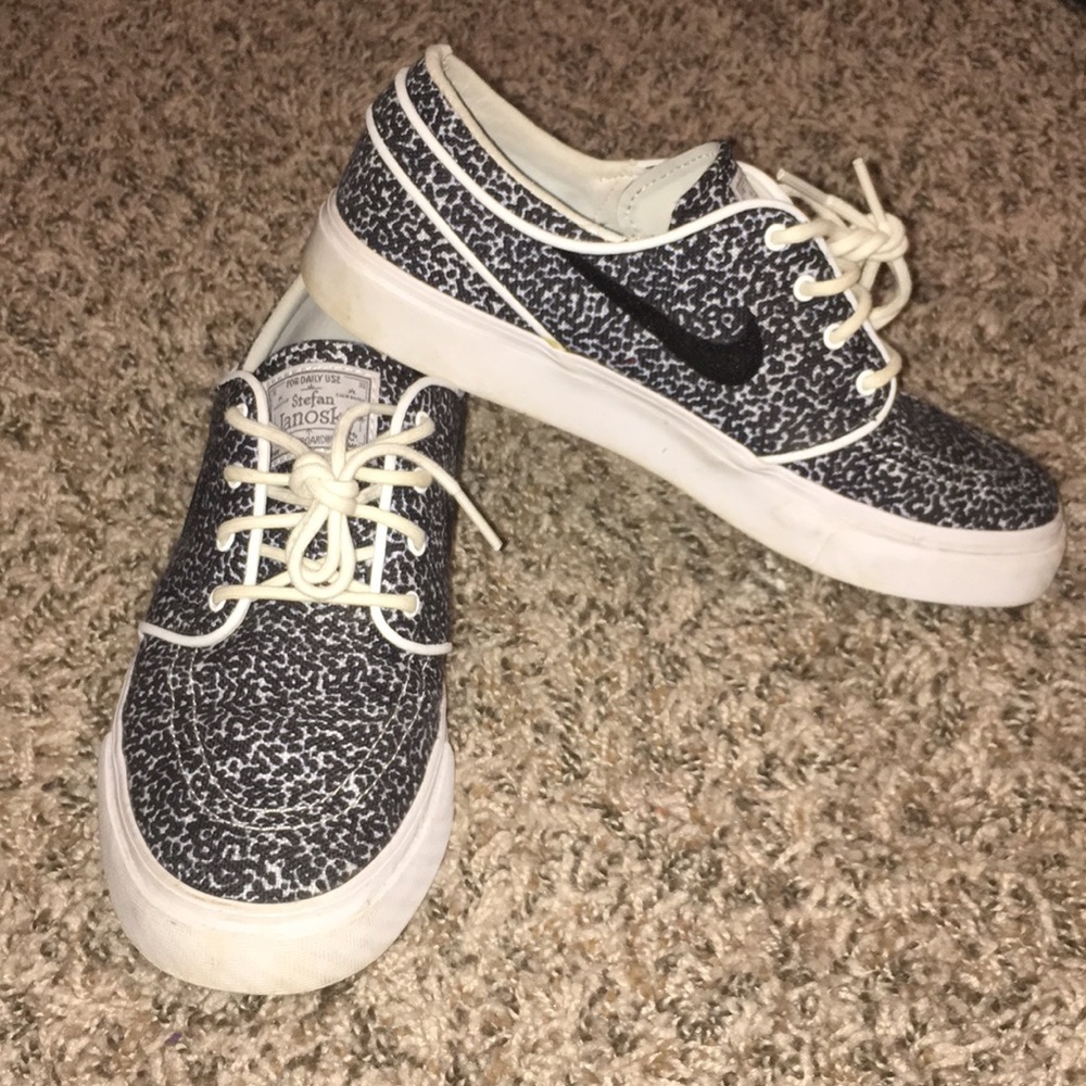 Women’s custom made Janoski